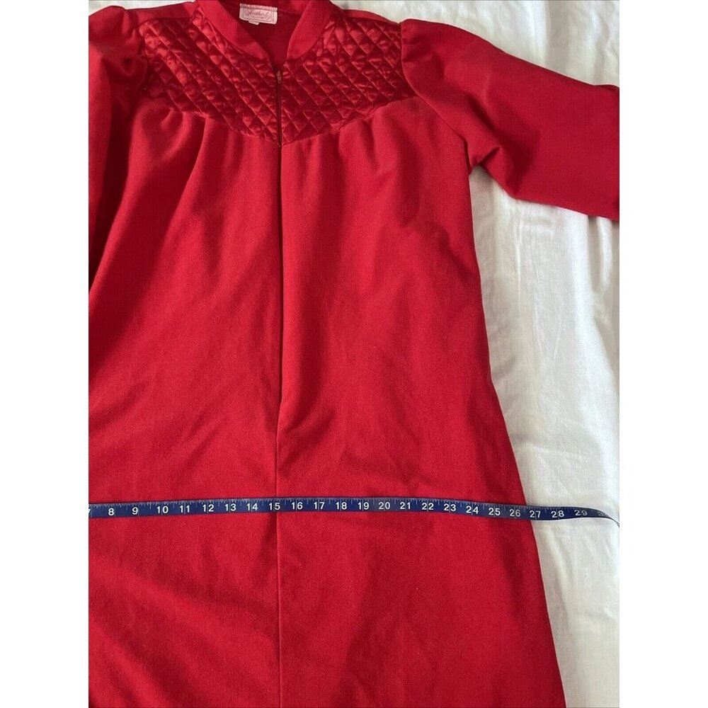 Red Quilted Long Zip-Up Robe Size Large Made In USA Large Mrs Roper - Picture 9 of 12